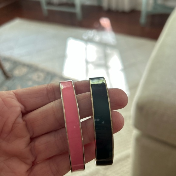 Pair of pink and black enamel bangle style bracelets - Picture 3 of 6
